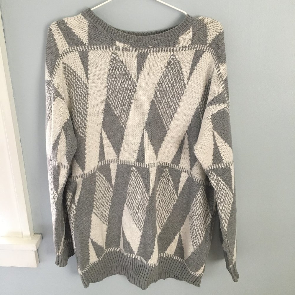 Gray/White loose sweater
